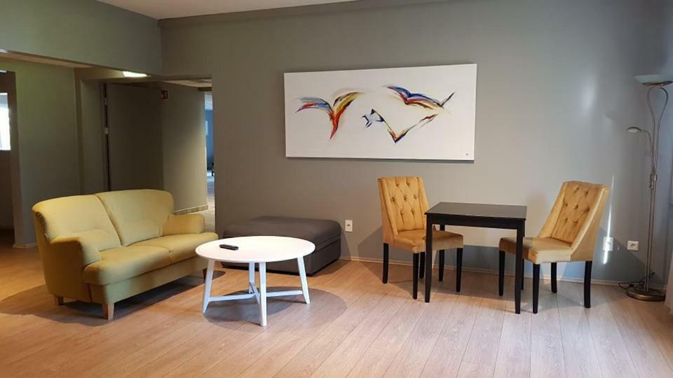 Hotel Asbru By Reykjavik Keflavik Airport מראה חיצוני תמונה